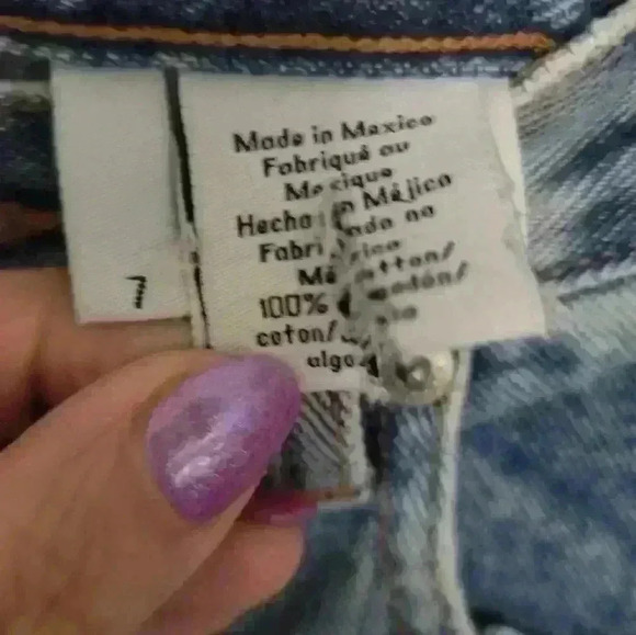 Vintage Women's Calvin Klein Jeans size 7. Striaght leg. Small call out. - Picture 4 of 6